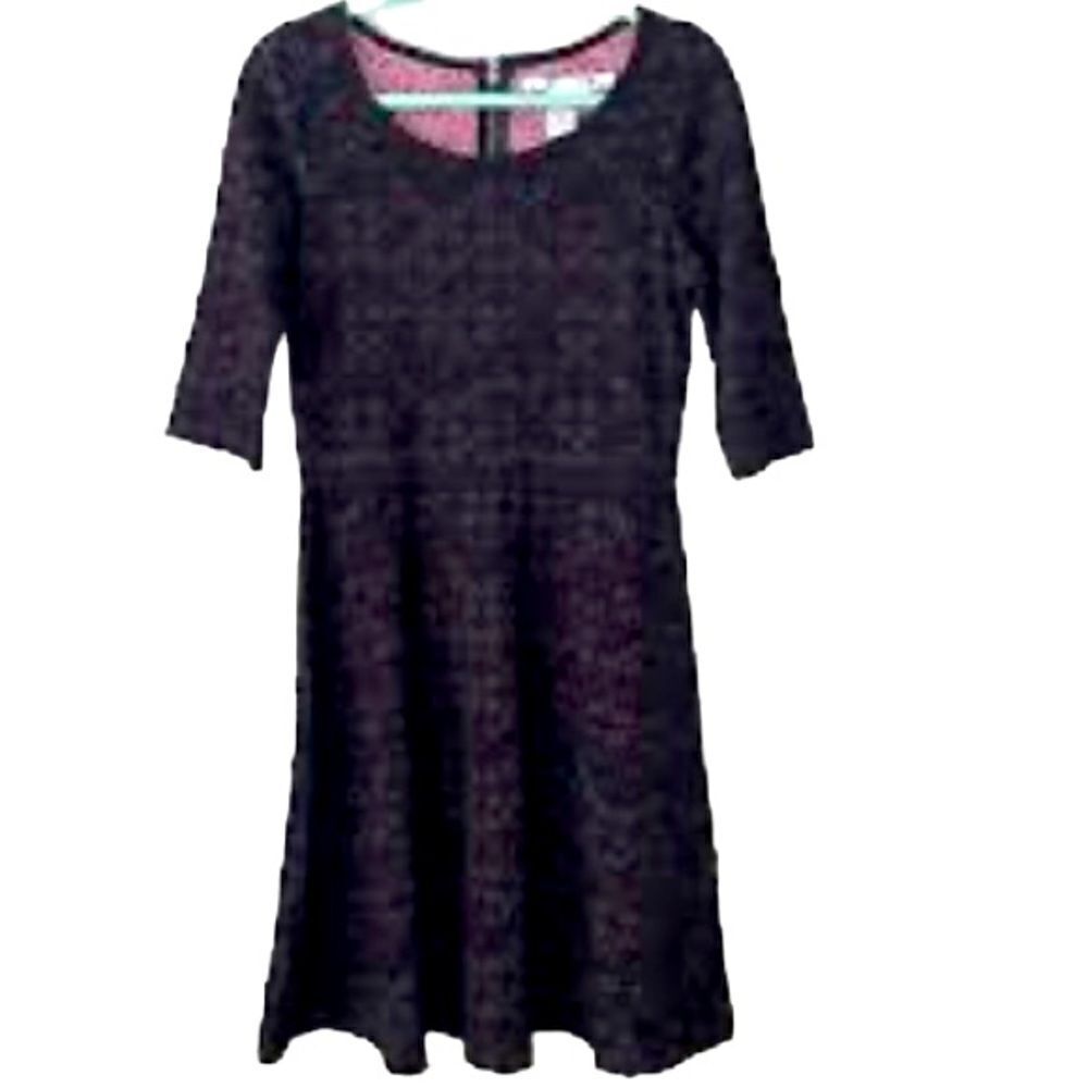 Max studio burgundy and black textured dress with elbow length sleeves small